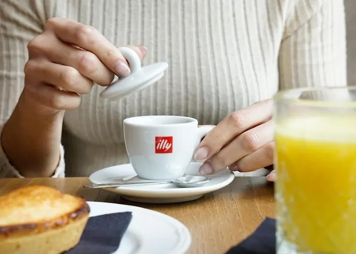 Tranquillo Uptown בית הארחה לצ'ה