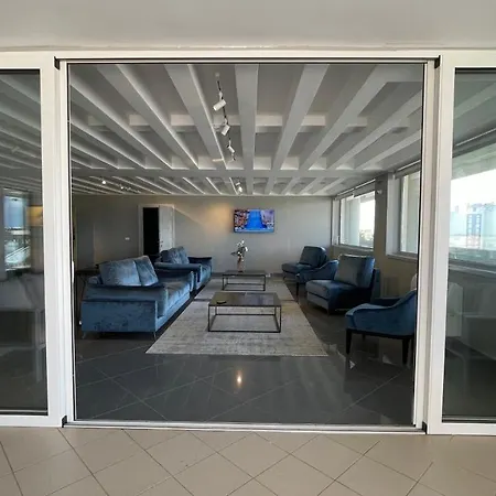 招待所 Tranquillo Uptown